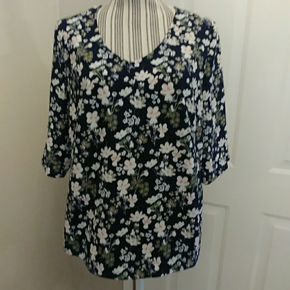 DeCollection Floral Blouse